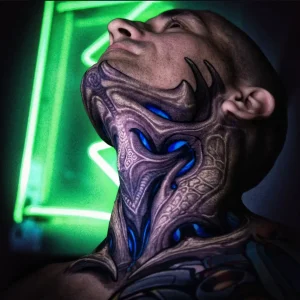 Biomechanik Tattoo Biomechanik Tattoo Hals großflächig - biomechanical back tattoo Giger Style Studio One 1 Ink