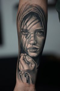 Tattoo Kosten je nach Größe und Design