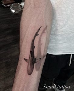 Tattoo Ideen 3D Hai-Effekt Tattoo Unterarm realistisch