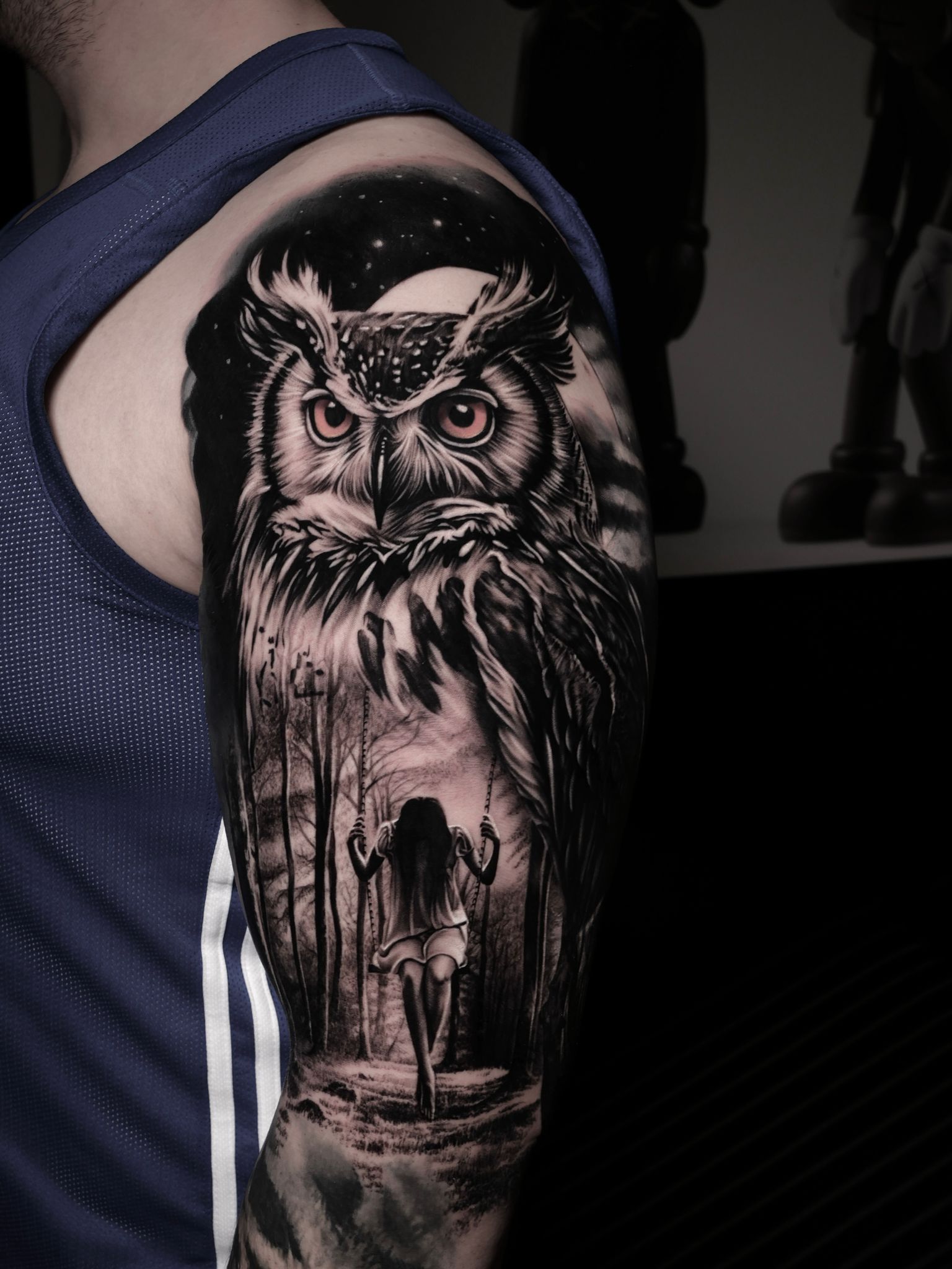 Eulen Tattoo Schulter detailreich Studio One 1 Ink
